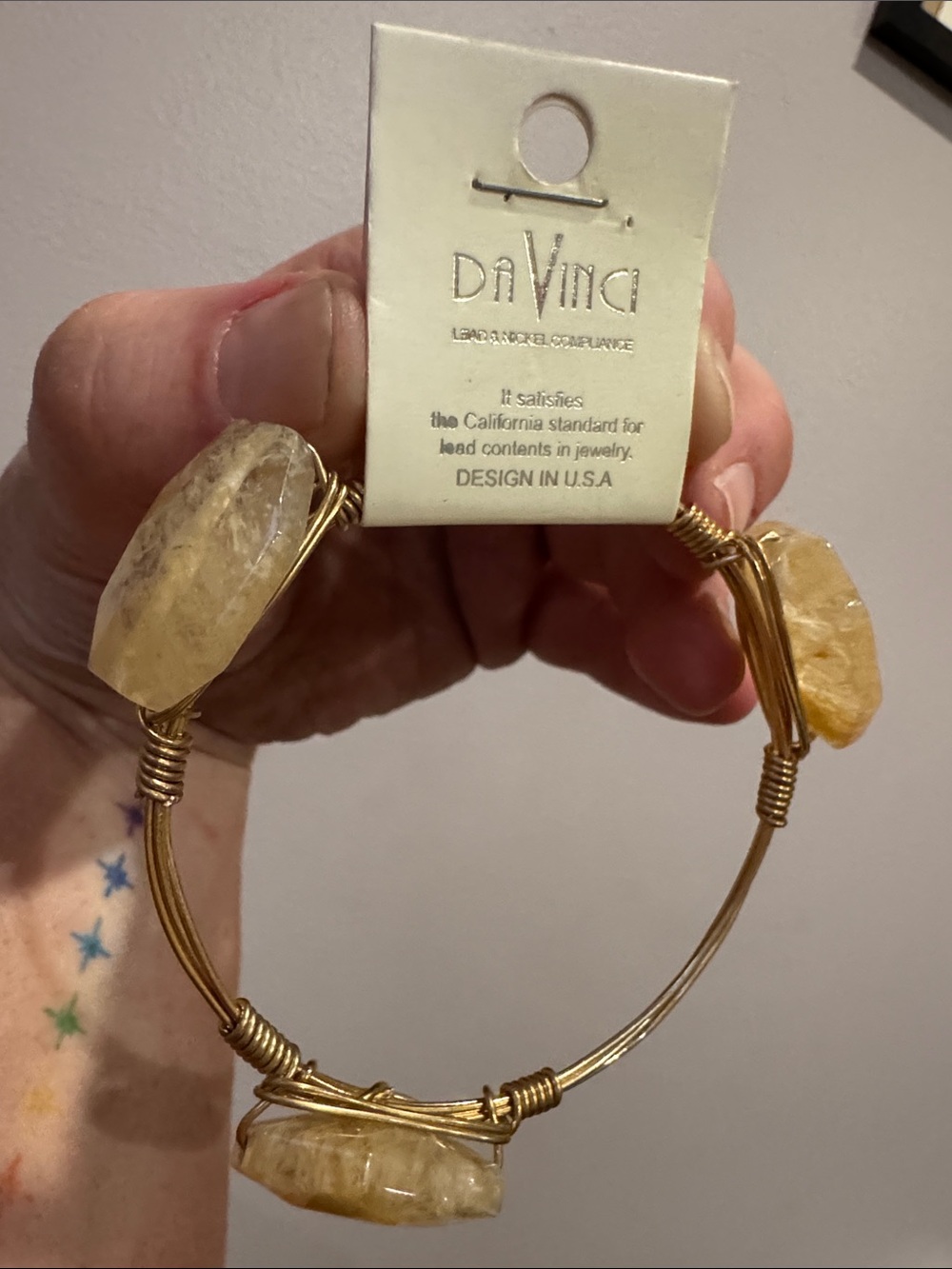 DaVinci Gold Wire Bracelet with Yellow Citrine Stones